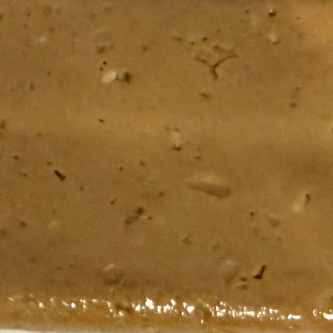Primer plano de la textura del turrón de ajonjolí Pintón